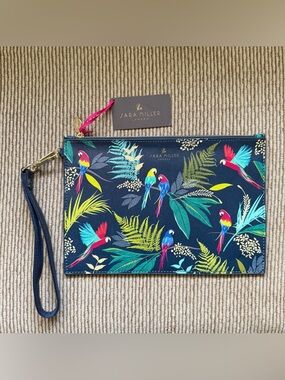 NWT Sara Miller London Vibrant Tropical Parrot Wristlet Cosmetic Pouch